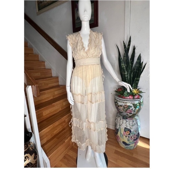 Free People Luna Lace Body Suit. XS - Picture 4 of 6